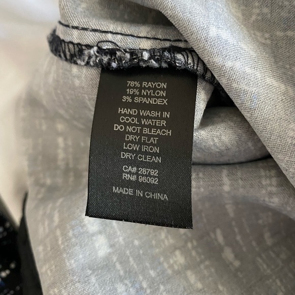 Black, white and blue patterned slacks!  Perfect for the office or a night out! - Picture 6 of 7